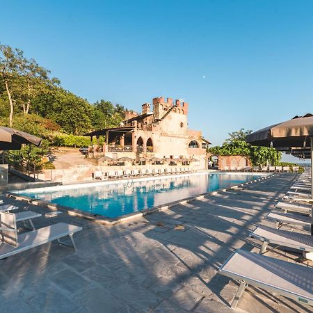 Ippotur Medieval Resort Castelnuovo Magra Dış mekan fotoğraf