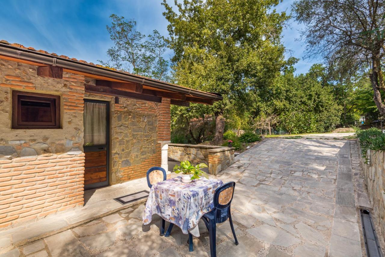 Ippotur Medieval Resort Castelnuovo Magra Dış mekan fotoğraf