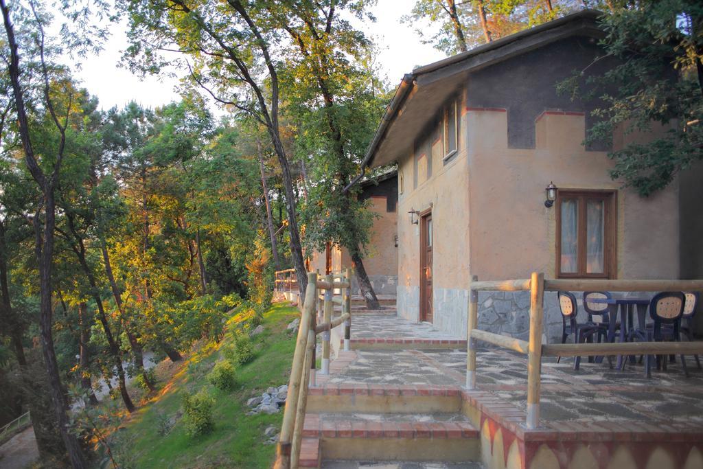 Ippotur Medieval Resort Castelnuovo Magra Dış mekan fotoğraf