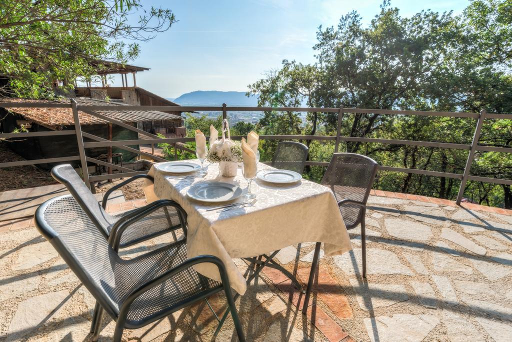 Ippotur Medieval Resort Castelnuovo Magra Dış mekan fotoğraf