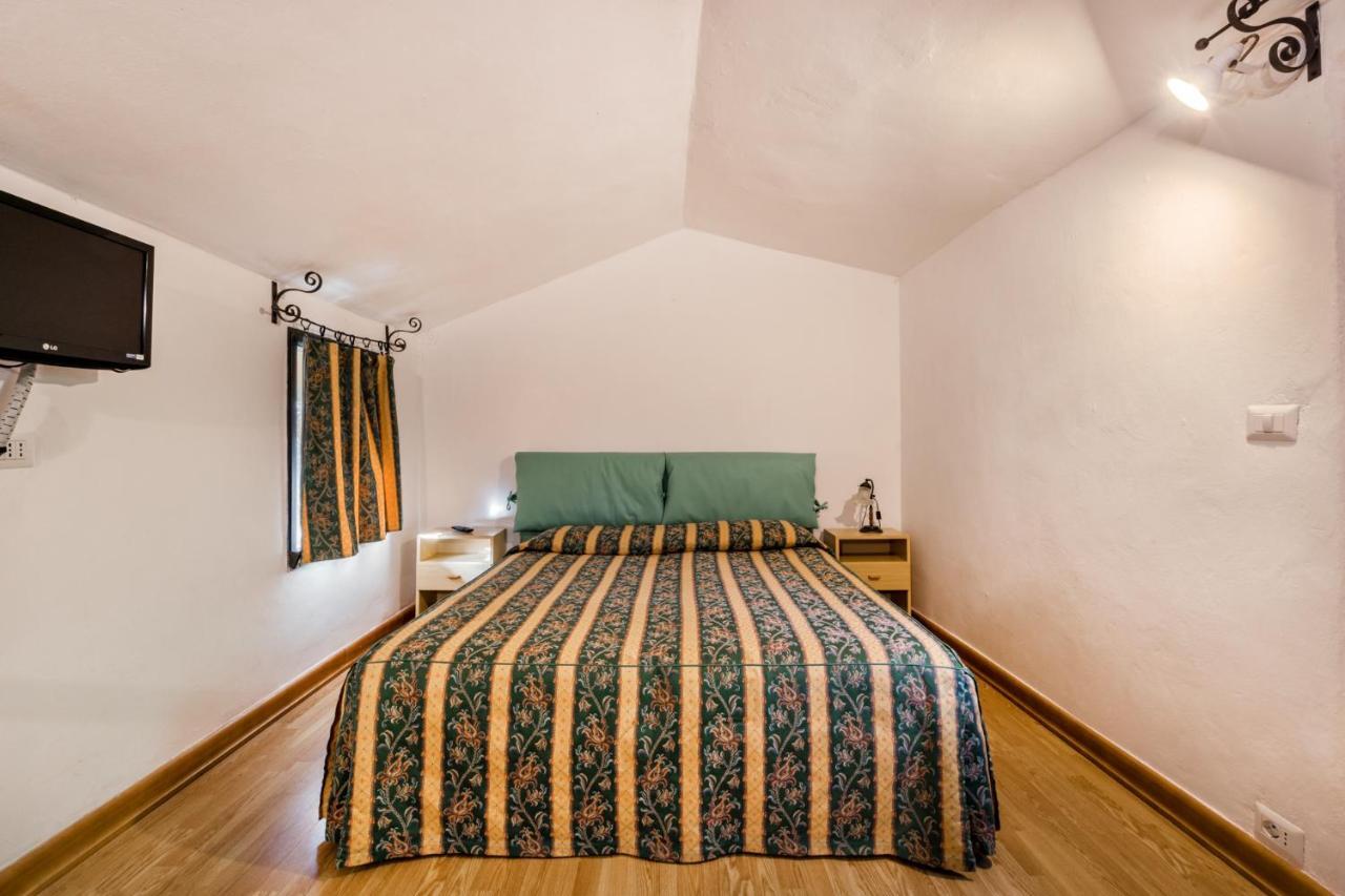 Ippotur Medieval Resort Castelnuovo Magra Dış mekan fotoğraf